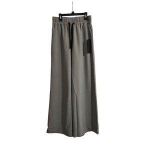 Zobha‎ Women's Wide Leg Pants in Khaki - Size medium